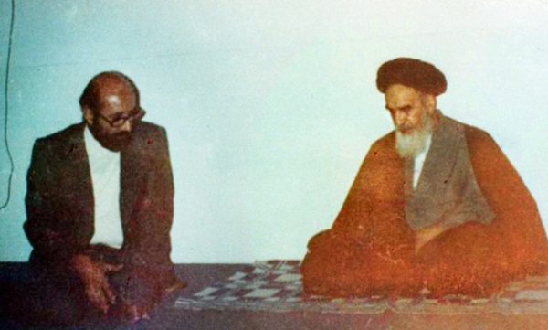 امام خمینی (ره): مثل چمران بمیرید/ شهید چمران، شرف را بیمه کرد