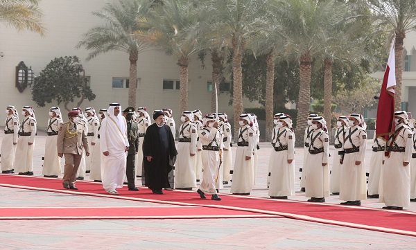 برگزاری مراسم استقبال رسمی امیر قطر از رئیس جمهور کشورمان