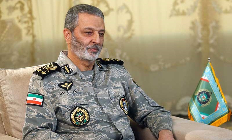 فرمانده کل ارتش با رئیس سازمان حفاظت اطلاعات ارتش دیدار کرد