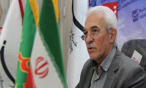 پاسخ لجن‌پراکنی دشمنان را باید با روشنگری داد