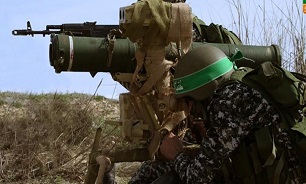 شلیک دو موشک ضد تانک از نوار غزه/ جیپ صهیونیست‌ها منهدم شد