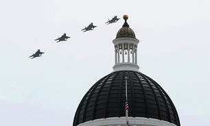 افشای قصد آمریکا برای سرکوب اعتراضات با جنگنده‌های اف-۱۵ در کالیفرنیا