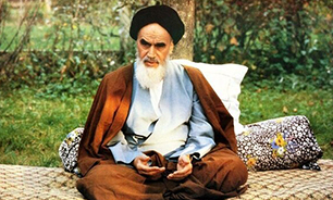 انقلاب اسلامی با یاد امام خمینی (ره) گره خورده است