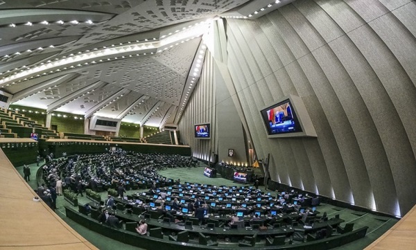 بررسی صلاحیت داوطلبان انتخابات شورا‌ها پشت درب‌های بسته مجلس