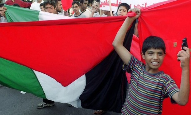 جشن کودکان ایرانی برای پیروزی مردم فلسطین و حمایت از کودکان این کشور