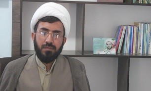 پاسداری از خون شهدا  وظیفه اول ماست