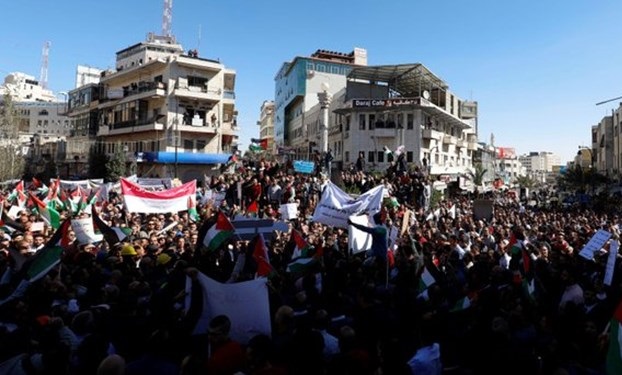 تظاهرات فلسطینیان در رام الله دراعتراض به سفر بلینکن