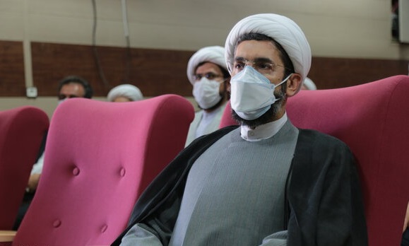 امید و باور به آینده روشن در محیط دانشگاه تزریق شود