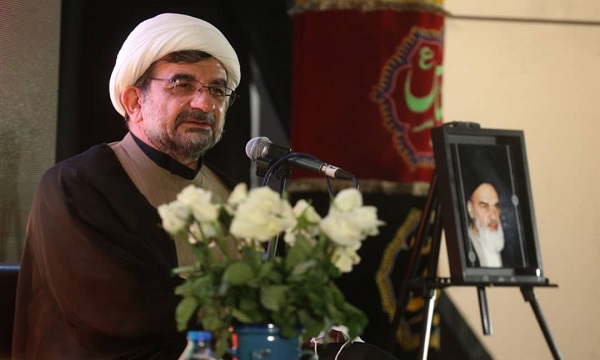 عمل به آموزه مقاومت امام حسین (ع) رمز پیروزی‌های انقلاب اسلامی است