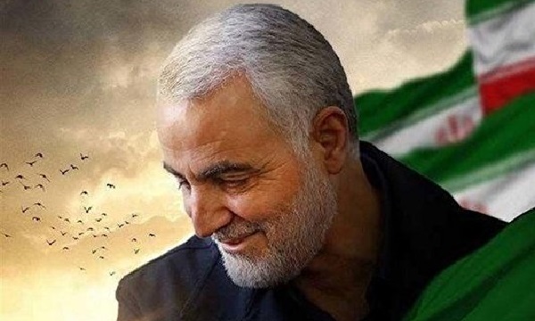 استقبال بی‌نظیر جوانان یونانی‌ از کتاب زندگی‌نامه سردار سلیمانی/ تلاش سعودی‌ها در یونان برای تخریب چهره شیعیان