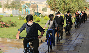 جمعی از ورزشکاران بسیجی از مرکز فرهنگی دفاع مقدس استان مرکزی دیدار کردند // سلام اصلاح شد