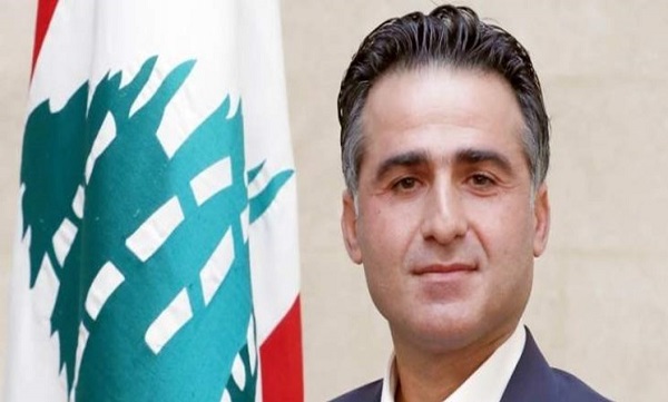 قدردانی وزیر لبنانی از حمایت ایران برای درهم شکستن محاصره آمریکا