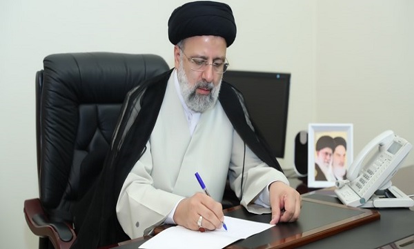 رئیس جمهور درگذشت پدر شهیدان «شریفیان خوزانی» را تسلیت گفت
