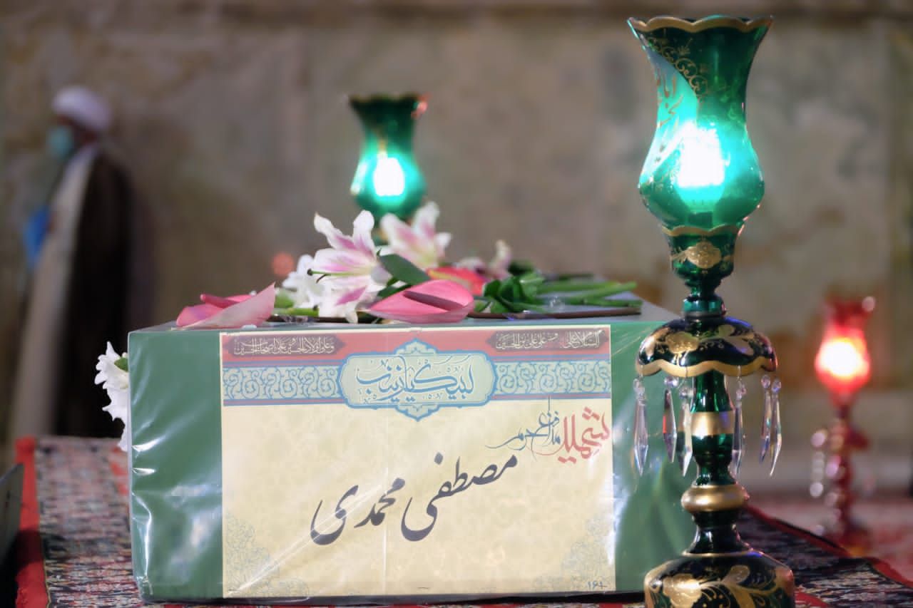 وداع با پیکر شهید تازه تفحص شده فاطمیون+ فیلم و عکس