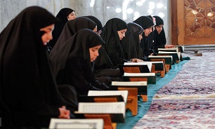 وقف خانه خواهران سیرجانی به یاد شهدا برای فعالیت‌های قرآنی