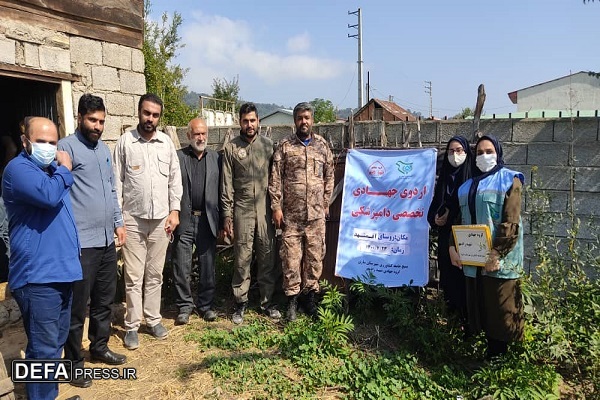 «میز خدمت جهادی» در روستای آق‌مشهد ساری برگزار شد