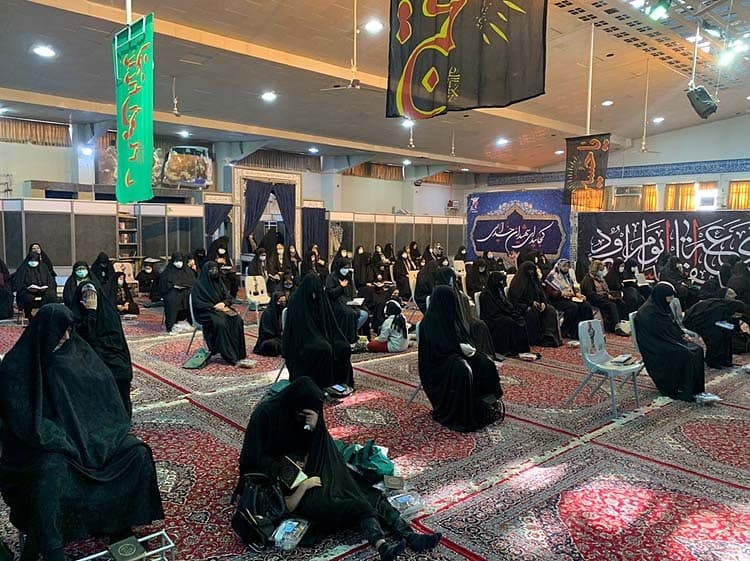 دعای ظهور خانواده‌های شهدا در ندبه‌ترین مکان و زمان+ تصویر