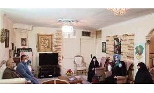 دیدار مشاور رئیس بنیاد شهید و امور ایثارگران در امور زنان و خانواده با خانواده شهید امنیت «حدادیان»