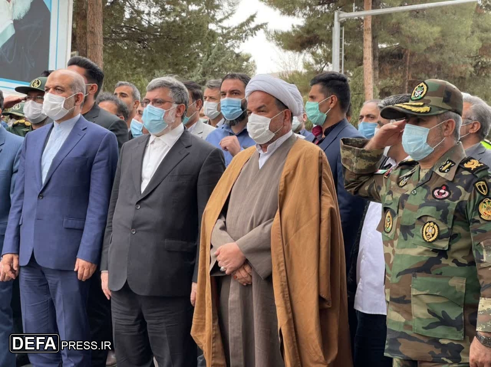 ادای احترام وزیر کشور به شهدای وحدت در مشهد+ تصاویر