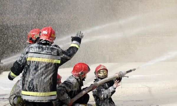 آتش نشانان مدافع آسایش، امنیت و ایمنی شهروندان هستند