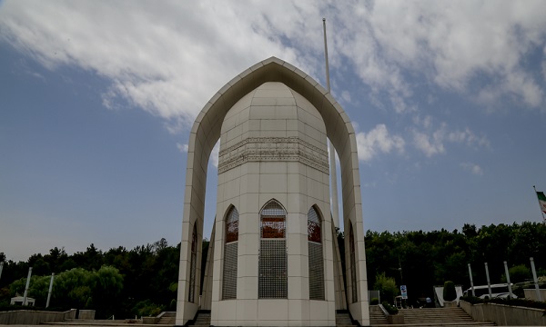 مراسم تکریم خانواده معظم شهید تعیین هویت شده در موزه ملی انقلاب اسلام و دفاع مقدس