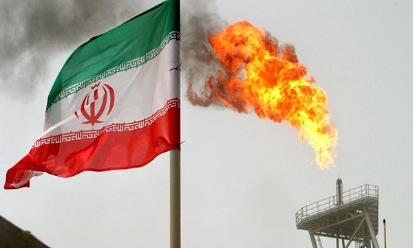 مقام افغانستان: در صورت مساعدت ایران، آماده خرید نفت هستیم