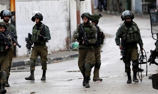 نظامیان صهیونیست ۵ شهروند فلسطینی را در کرانه باختری بازداشت کردند