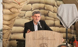 نشست استاندار فارس با نمایندگان تشکل های پیشکسوتان مردم نهاد استان/پیشکسوتان نقش ویژه ای در ترویج فرهنگ ارزشمند دفاع مقدس دارند