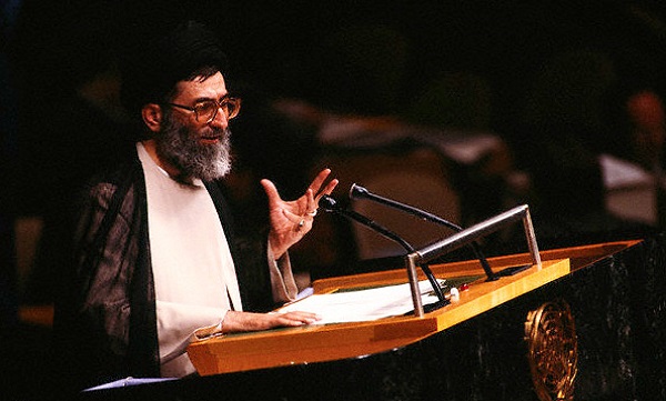 روایت امام خامنه‌ای از سکوت جامعه بین‌الملل در دوران جنگ تحمیلی