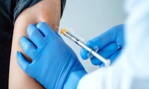 پاسخ یک مقام وزارت بهداشت به شایعات تقلبی بودن واکسن‌های آسترازنکا در ایران