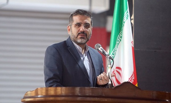 هنرمندان آیینی تجلیل شدند/ تاکید وزیر ارشاد بر توسعه تئاتر اصیل