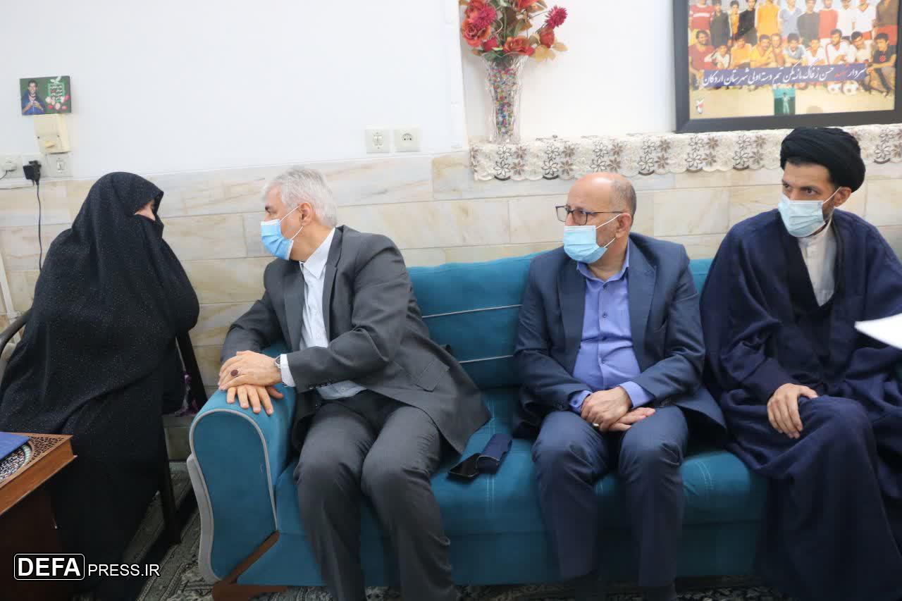دیدار وزیر ورزش و جوانان با خانواده سردار شهید «زفاک» + تصاویر