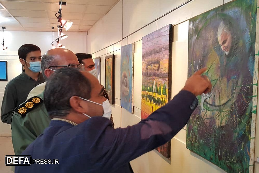نمایشگاه دستاوردهای هنرمندان بسیجی در یاسوج افتتاح شد
