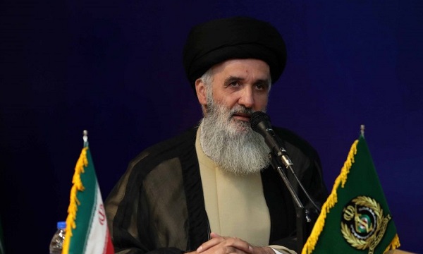 هراس نظام سلطه از توانمندی دفاعی کشور/ بسیجیان پرجمدار انقلاب اسلامی هستند