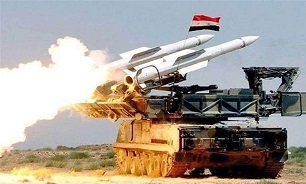 پدافند هوایی سوریه ۱۰ موشک صهیونیستی را مورد هدف قرار داد