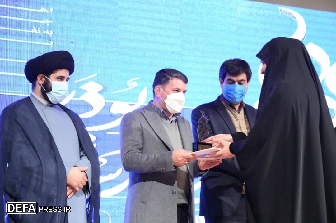 خبرنگار دفاع پرس در یزد مقام اول و سوم جشنواره ابوذر را کسب کرد