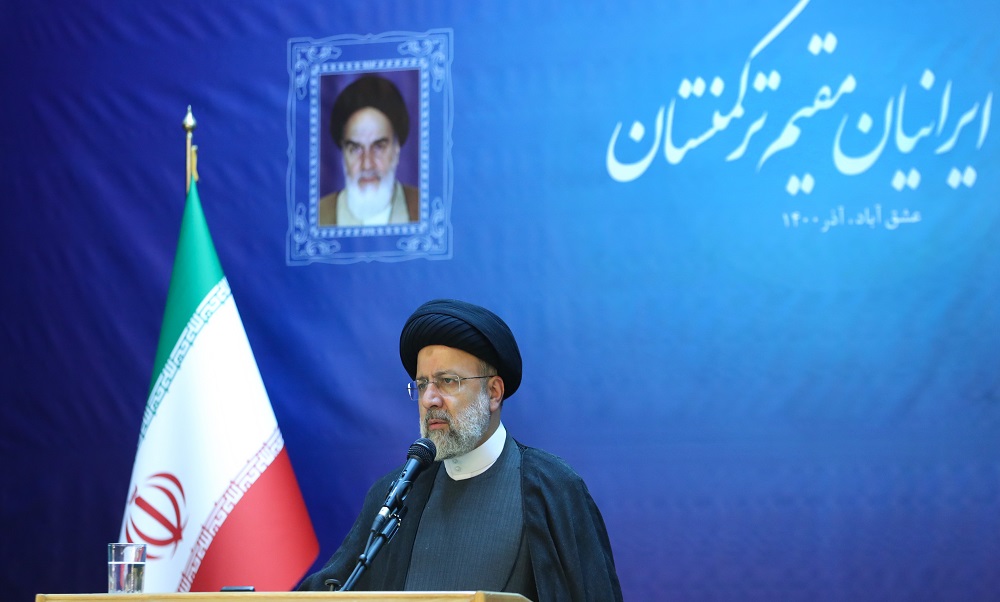 باید زمینه تردد و سرمایه‌گذاری ایرانیان مقیم خارج از کشور تسهیل شود
