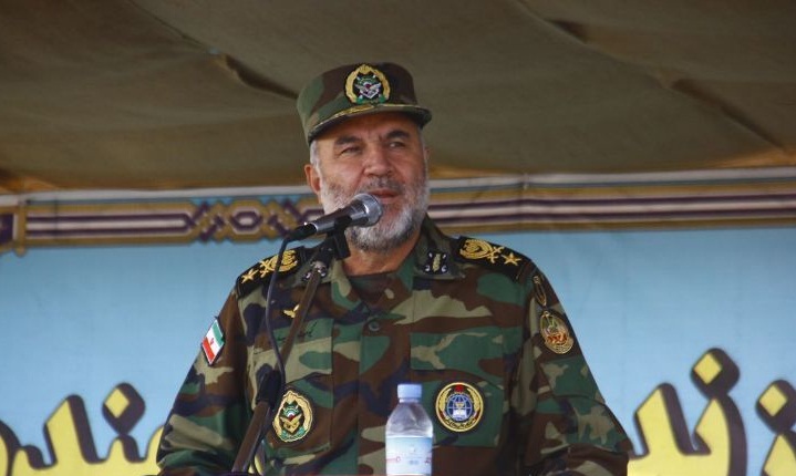 فرمانده نزاجا: مکتب شهید سلیمانی را باید سینه به سینه منتقل کنیم