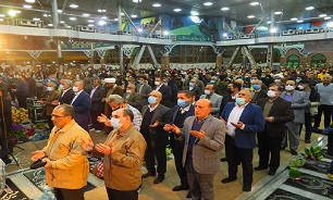 آئین تحویل سال نو در گلزار شهدای رشت