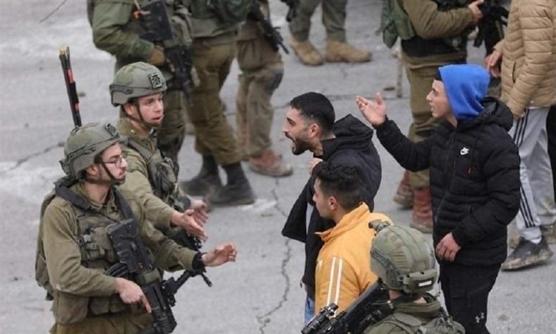 یورش نظامیان صهیونیست به منزل مجری عملیات استشهادی در تل آویو /بازداشت ۲۲ فلسطینی در کرانه باختری