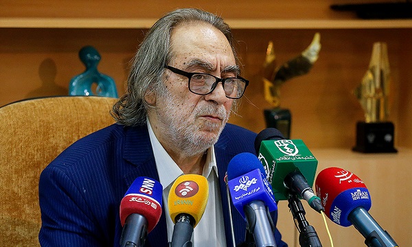 هنر انقلابی هنر متعهد و جریان‌ساز است