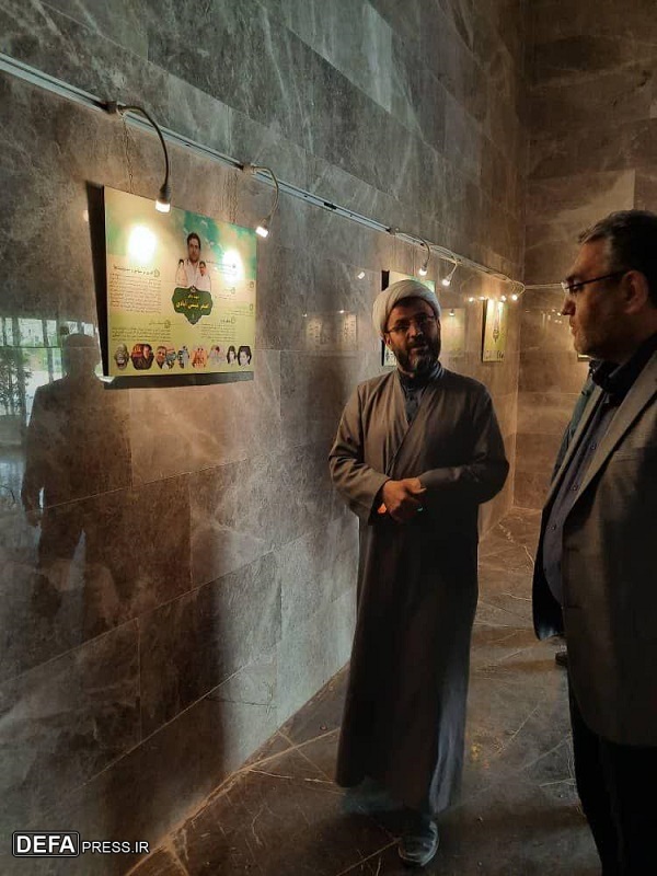 بازدید رئیس سازمان فضای مجازی بنیاد حفظ آثار دفاع مقدس از موزه قم