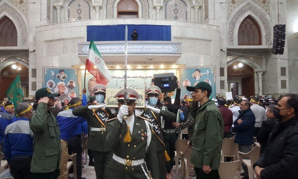 پیکر‌های ۱۸ شهید گمنام در مرقد مطهر امام خمینی (ره) تشییع شد