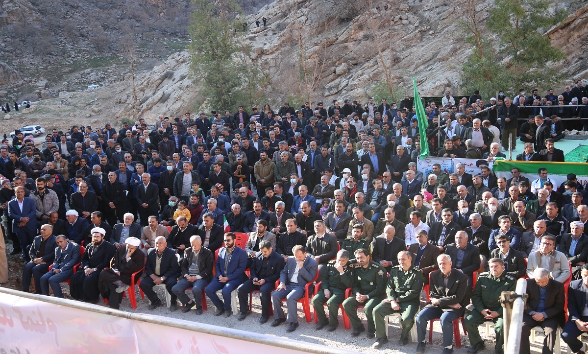 تدفین شهید گمنام در روستای زنجیره علیا ایلام