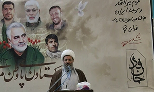 عزت و سربلندی امروز کشور مرهون مجاهدت شهید سلیمانی است  