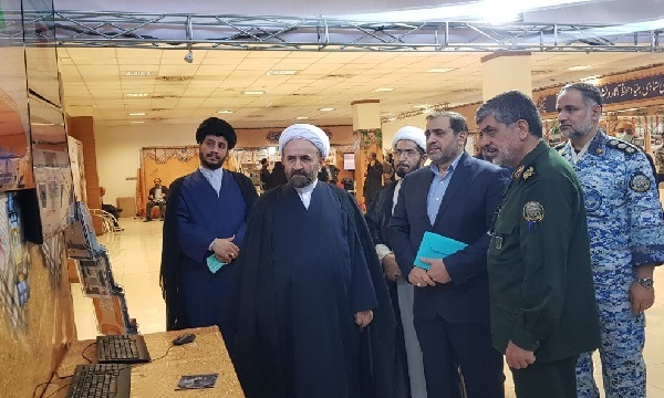 رئیس عقیدتی سیاسی ستاد کل نیروهای مسلح از نمایشگاه کوی جهاد و مقاومت بازدید کرد
