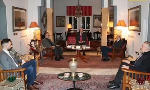 دیدار ولید جنبلاط با هیأت حزب‌الله و تأکید بر لزوم انتخاب رئیس‌جمهور