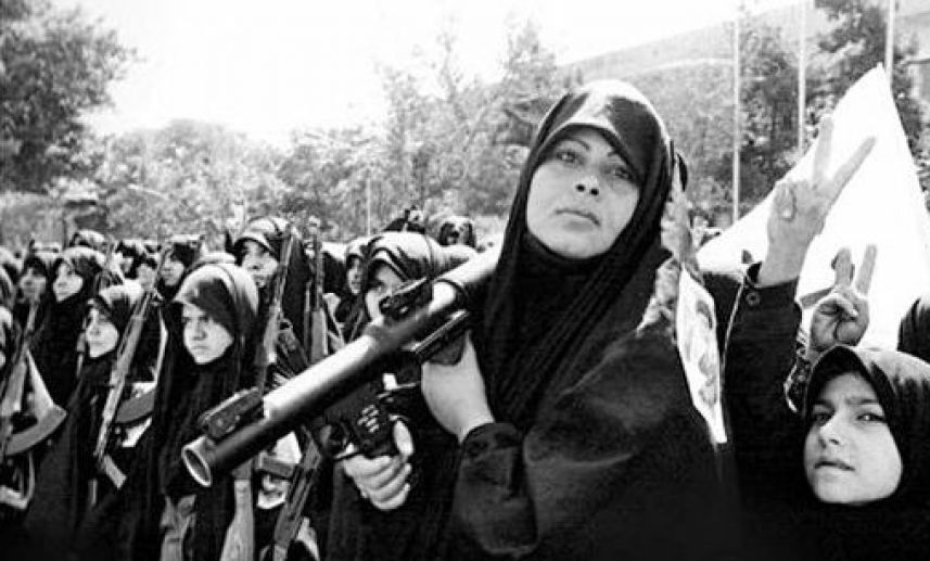 پیروزی انقلاب اسلامی مرهون حضور حداکثری زنان است