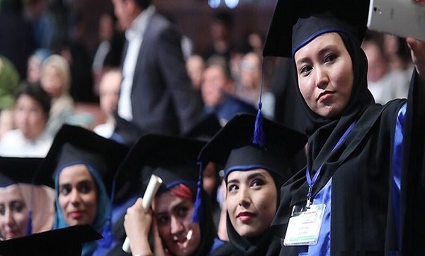 ایران یاریگر ادامه تحصیل زنان افغانستان است
