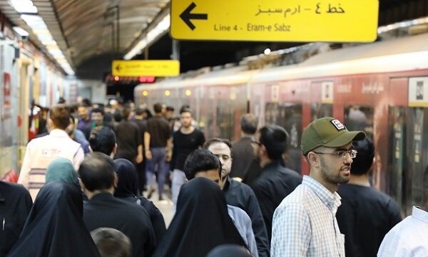 خدمت‌رسانی مترو تهران به شرکت‌کنندگان در مراسم تشییع شهدای گمنام